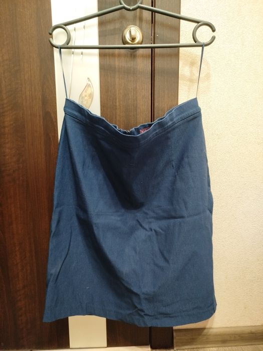 Синя жіноча спідниця