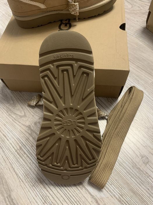 В наявності UGG Lowmel 36, 37, 38, 39, 40