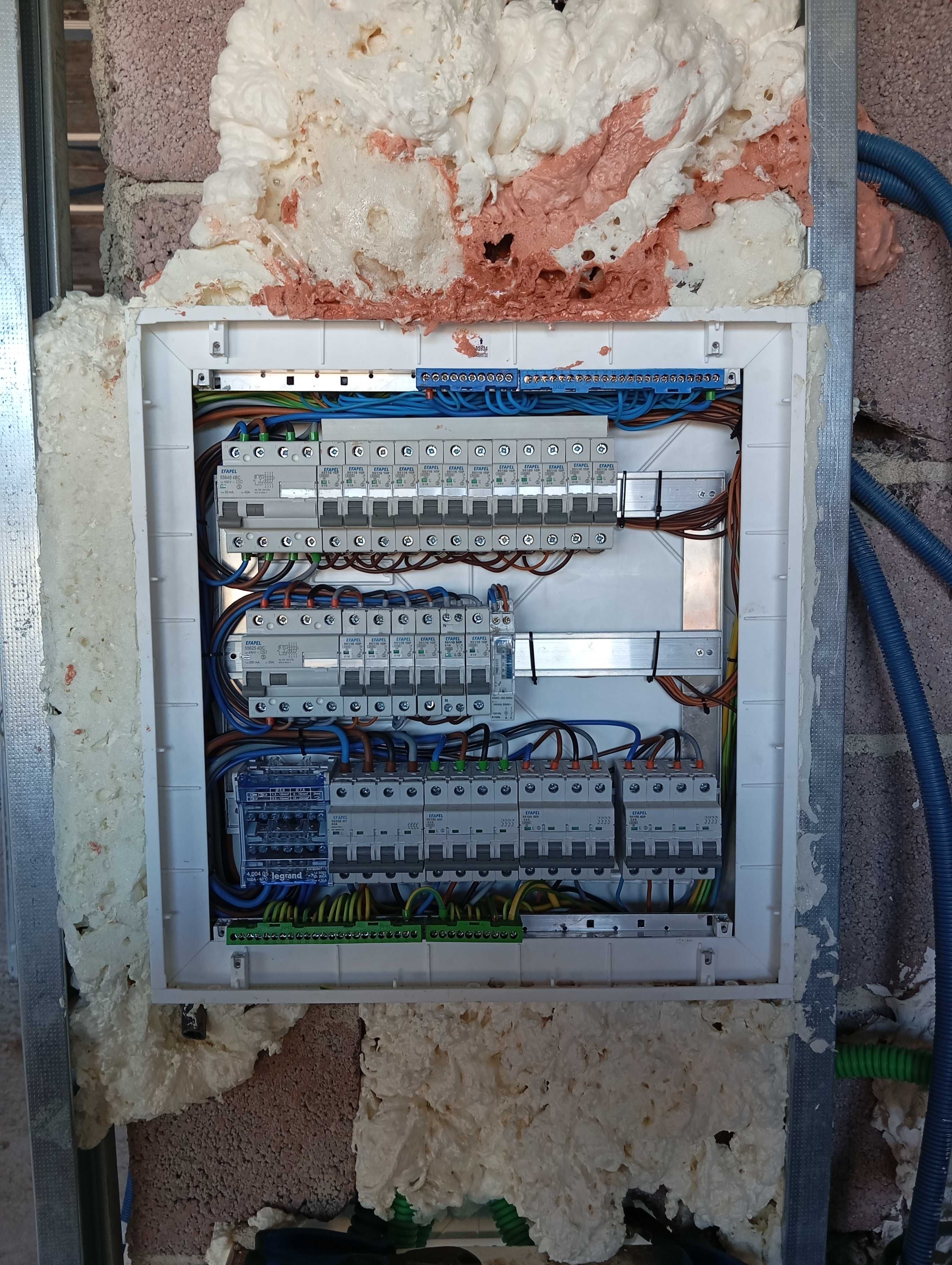 Eletricista Em Linda-a-Velha