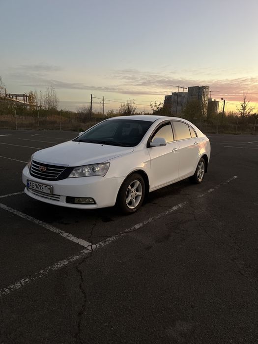 Geely Emgrand EC7 2012