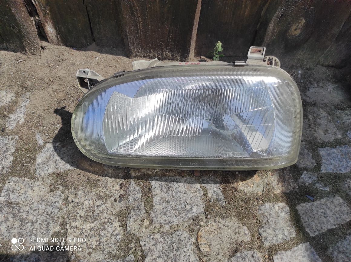 VW Golf III 3 lampa lewa przód