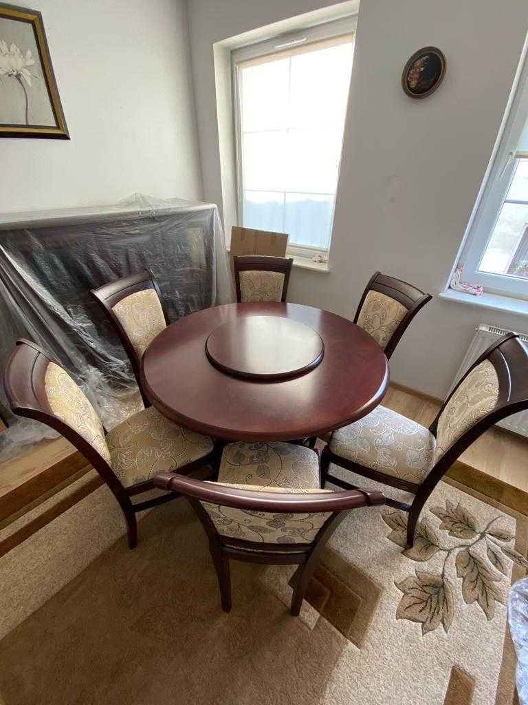 Komplet stol z krzeslami