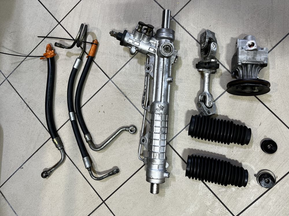 BMW E30 wspomaganie maglownica pompa 325i 320i 318i przekładnia 323i