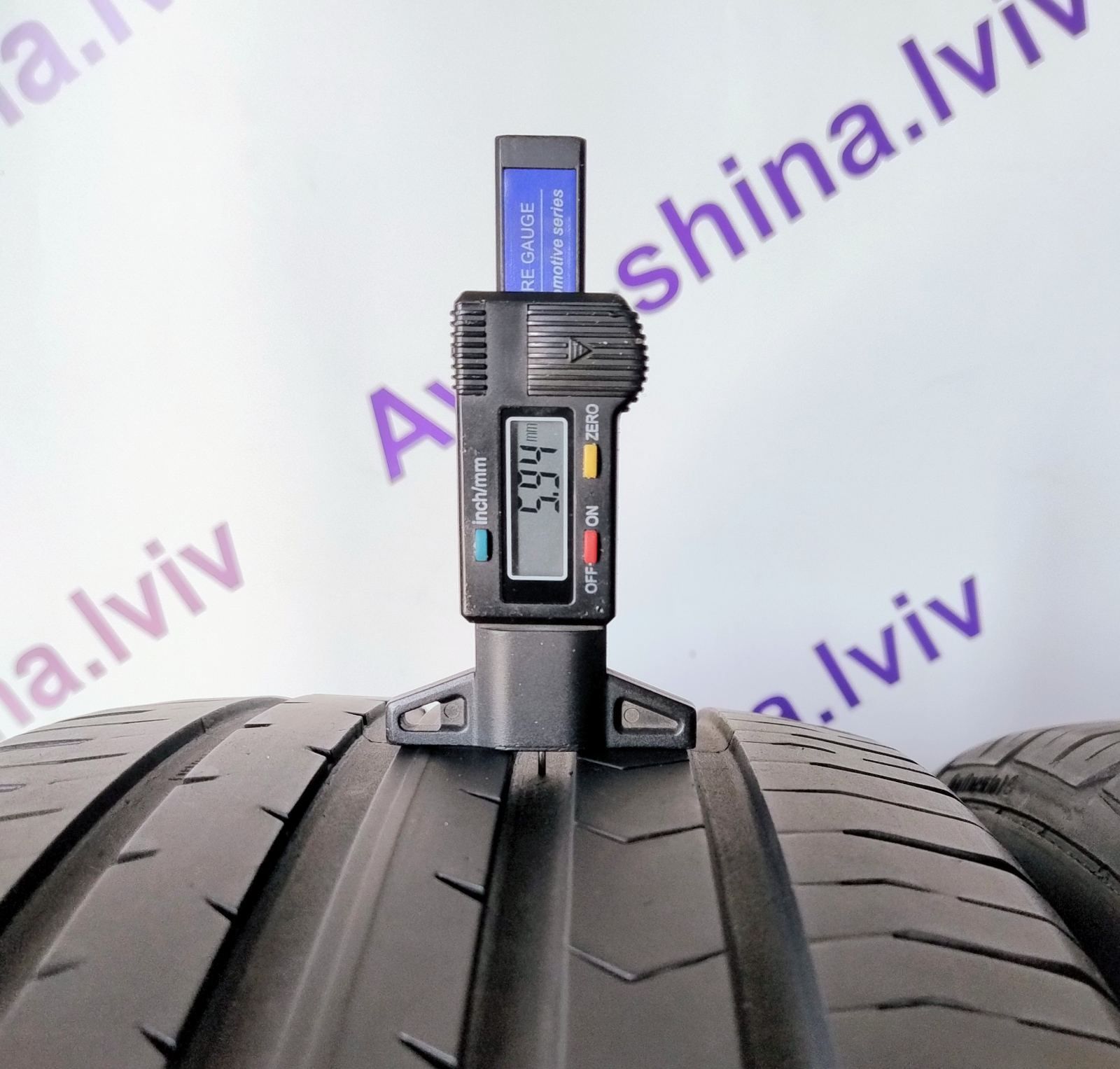 Шини літні R17 225/55 Continental Premium Contact 5 Conti Seal