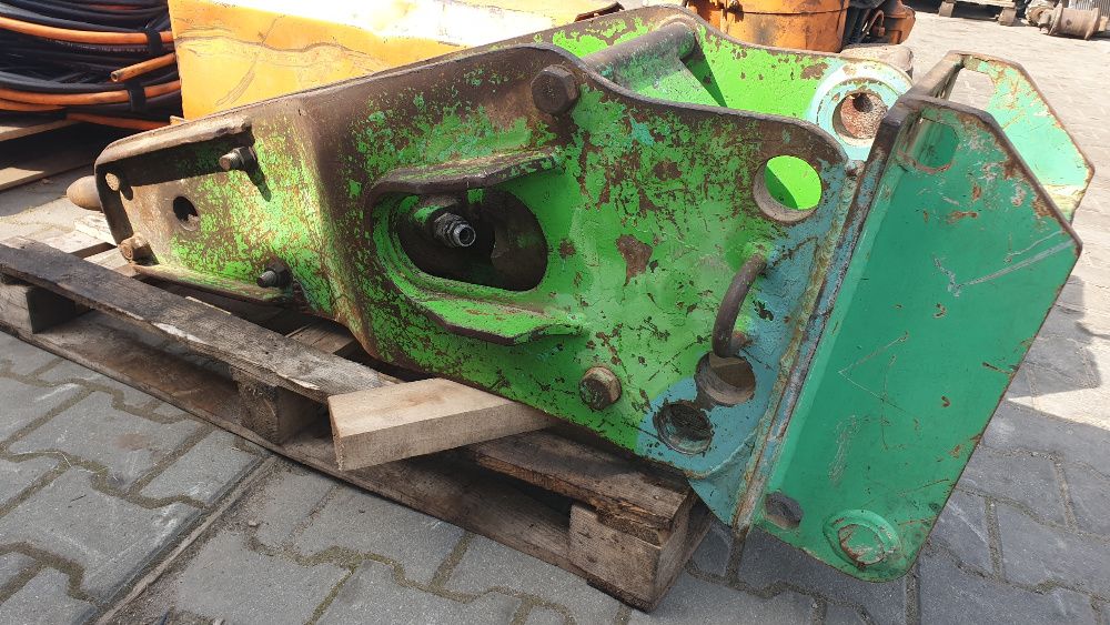 koparka młot wyburzeniowy do kucia MONTABERT BRP 100 waga 265 kg