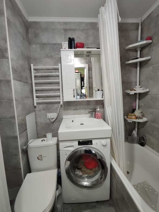 Продається 2-кімн квартира з ремонтом і меблями на вул. Узбецька