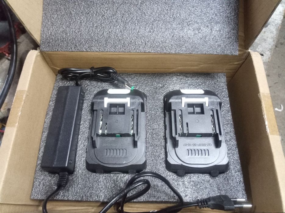 Акумулятор для шуруповерта, гайковерта та ін. інструментів.