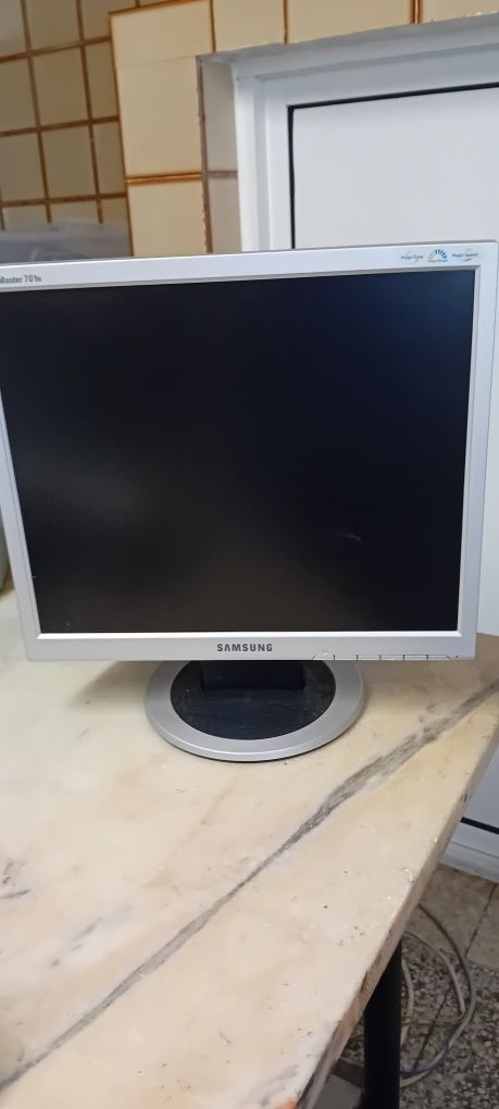 Monitor Samsung,  701N