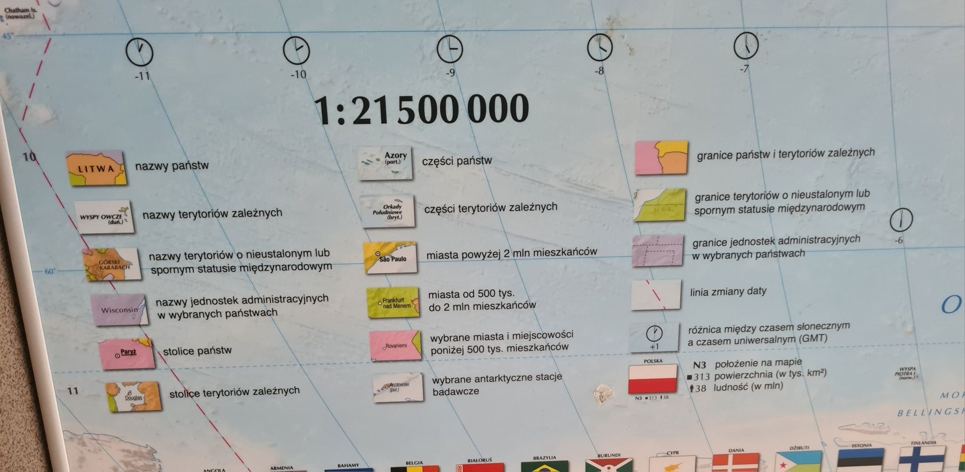 Mapa ścienna świata polityczna 1,4 × 1 m