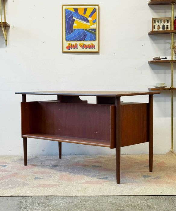 Biurko tekowe wolnostojące, Dania lata 60/70, vintage, mid-c modern