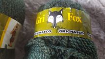 Dwa motki wełny Grifox 2x 50 g, czyli 2x 175 m, - 50 % żywa wełna