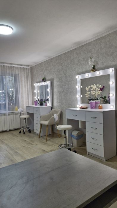 Оренда кабінету для бровіста, манікюра,