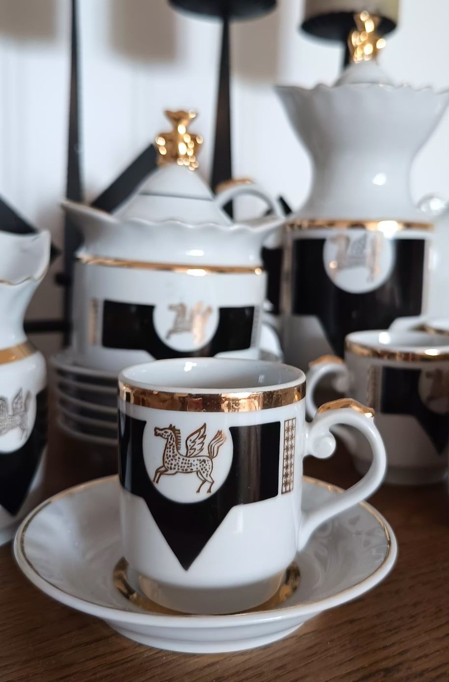 Zestaw serwis  porcelana Połonne unikat pegaz kawowy
