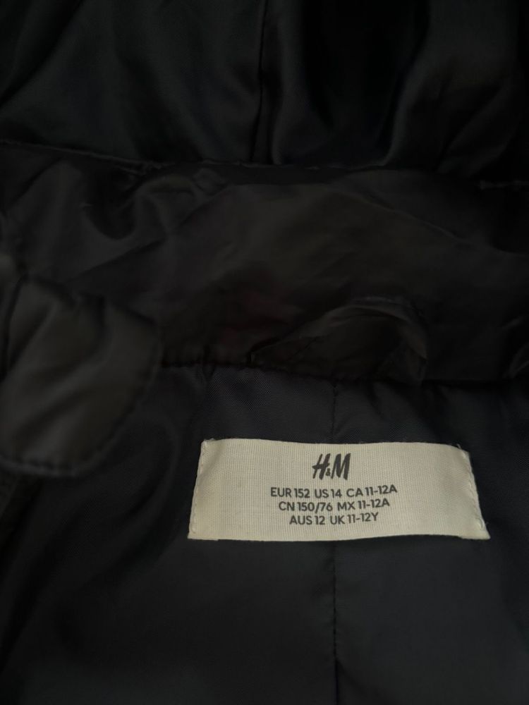 Осіння куртка на хлопчика h&m  140