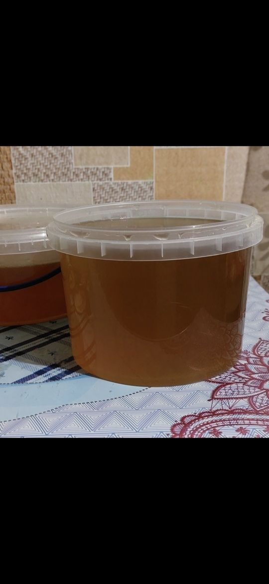 Мед з власної пасіки
Різнотра
