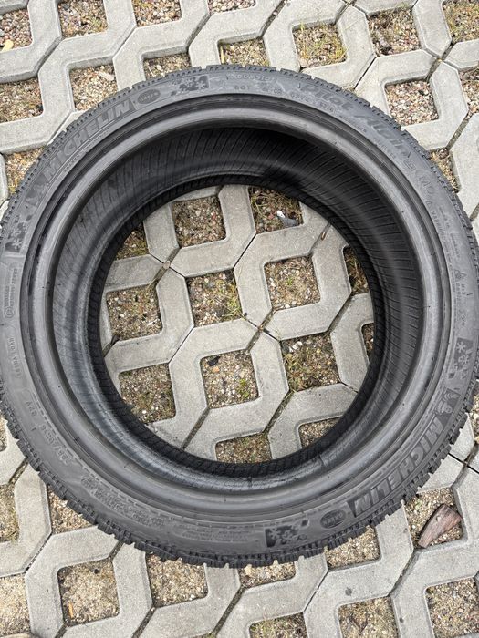 225/40r18 92V XL Michelin Pilot Alpin PA4