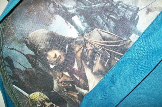 plecak z postacią Arno Dorian z gry Assassin's Creed Unity