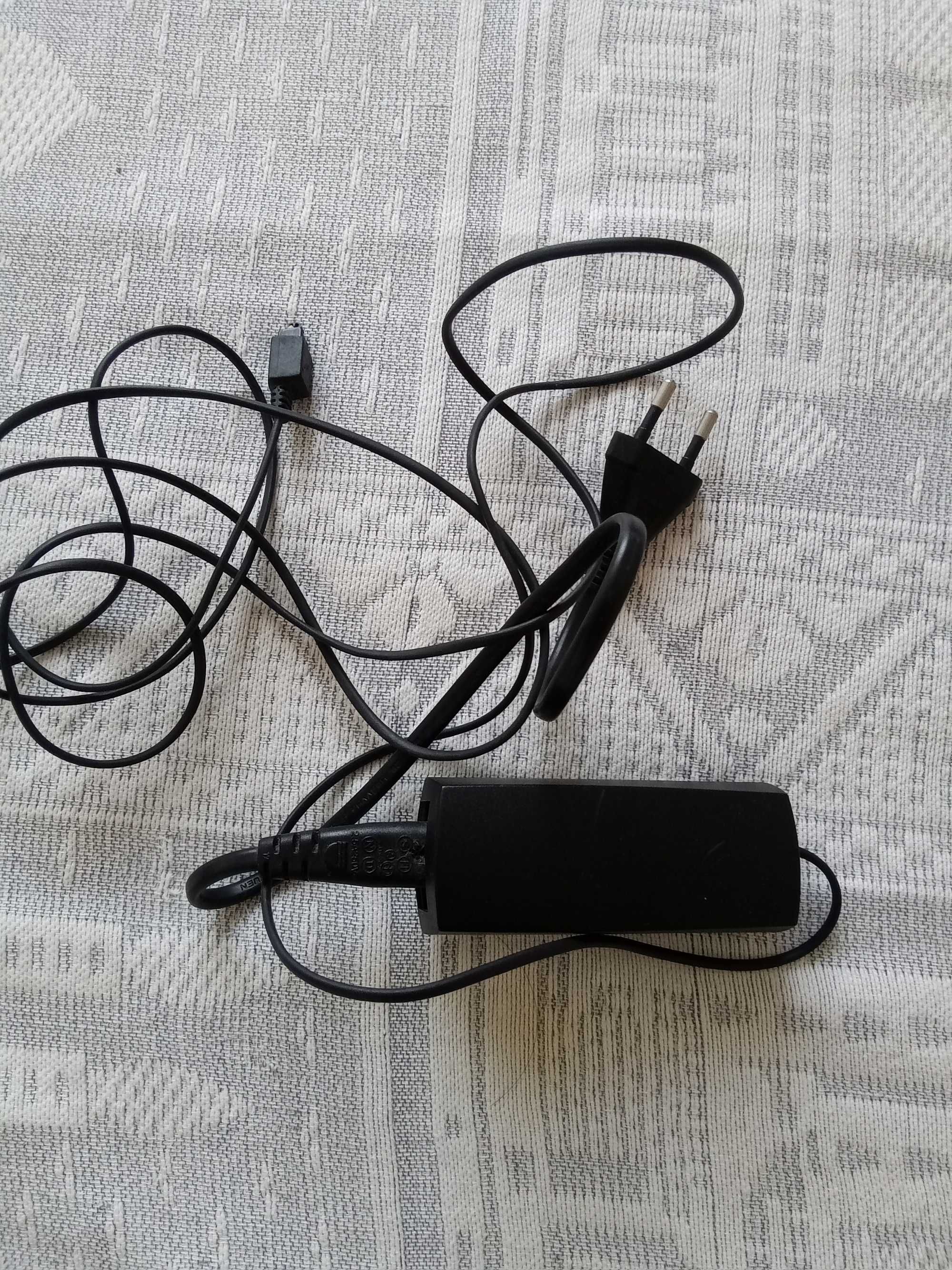 Carregador para telemoveis Ericsson