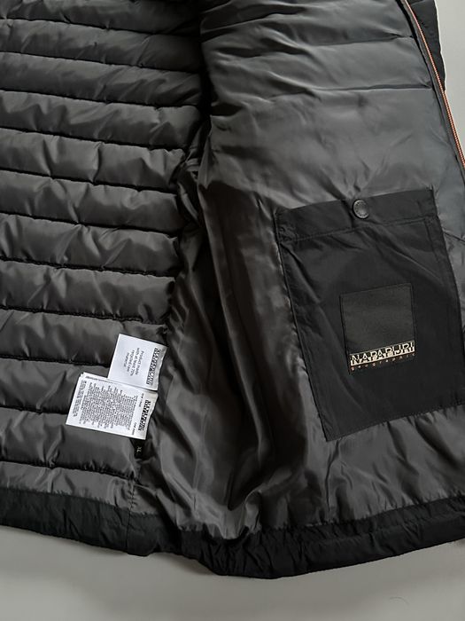 Пуховик ОРИГІНАЛ Napapijri Lapaz Puffer Jacket (L/XL)