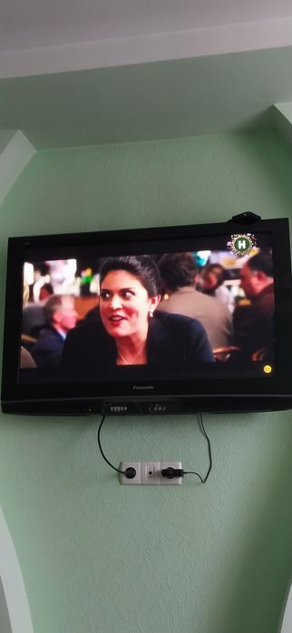 Телевізор Panasonic 42