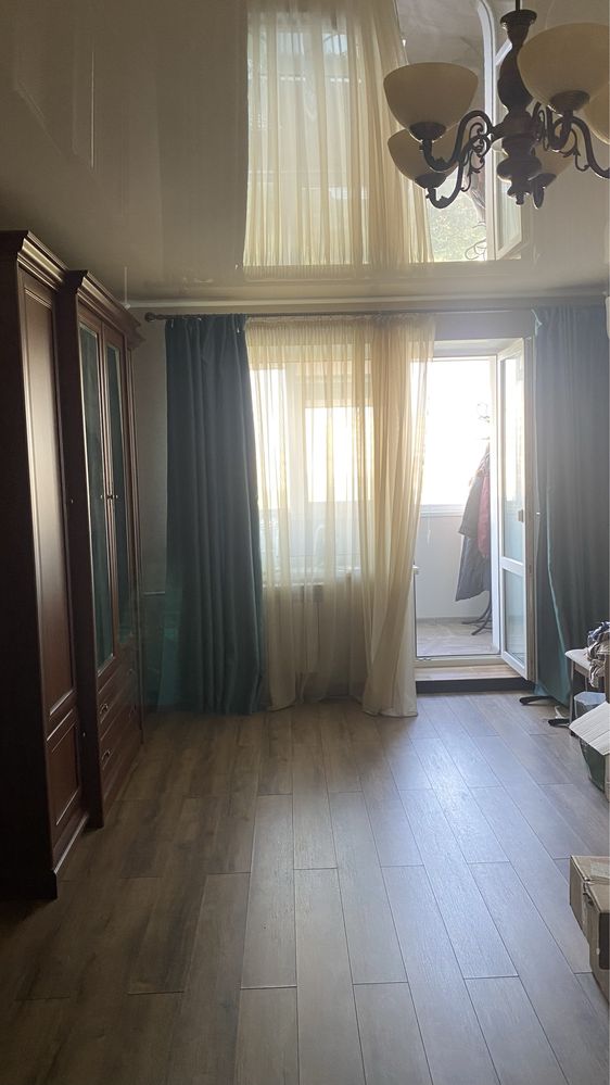 Продам 1 -к. квартиру с ремонтом пр. Гагарина, м. Гагарина