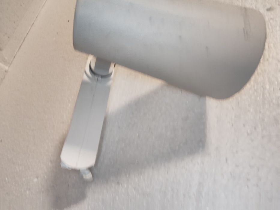 Nowy Reflektor LED Szynowy Biały (max 21W) - FOOQ/EAGLERISE