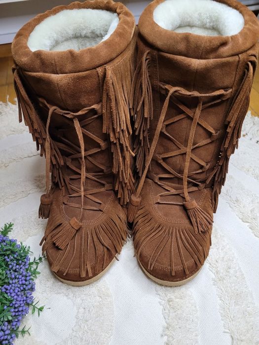 Śniegowce futro wodoodporne Aquazzura  Moon boot  35-37
Aguazzura prem