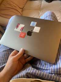 Macbook/i5 2.3 ghz/8gb/250 SSD з коробкою+комплект