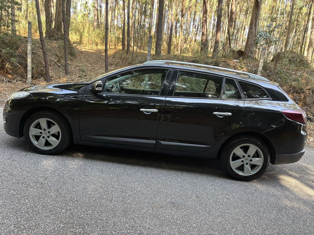 Renault Megane 1.5 dci ( 1 dono )