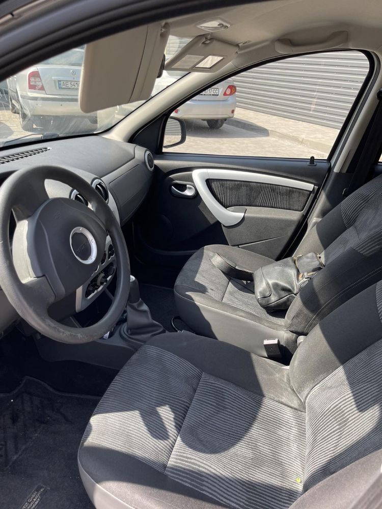 Продам renault sandero