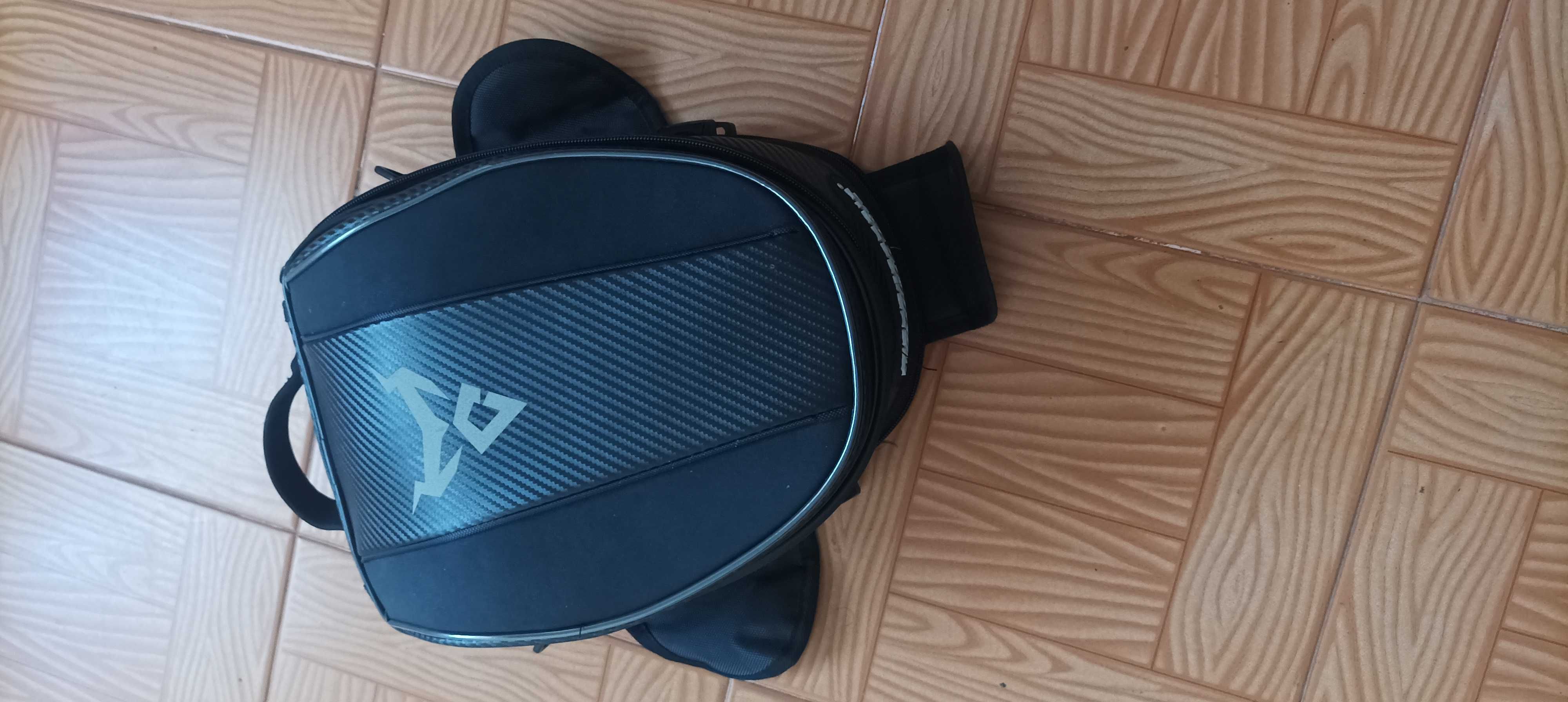 Tank bag / Bolsa depósito extensível 15L