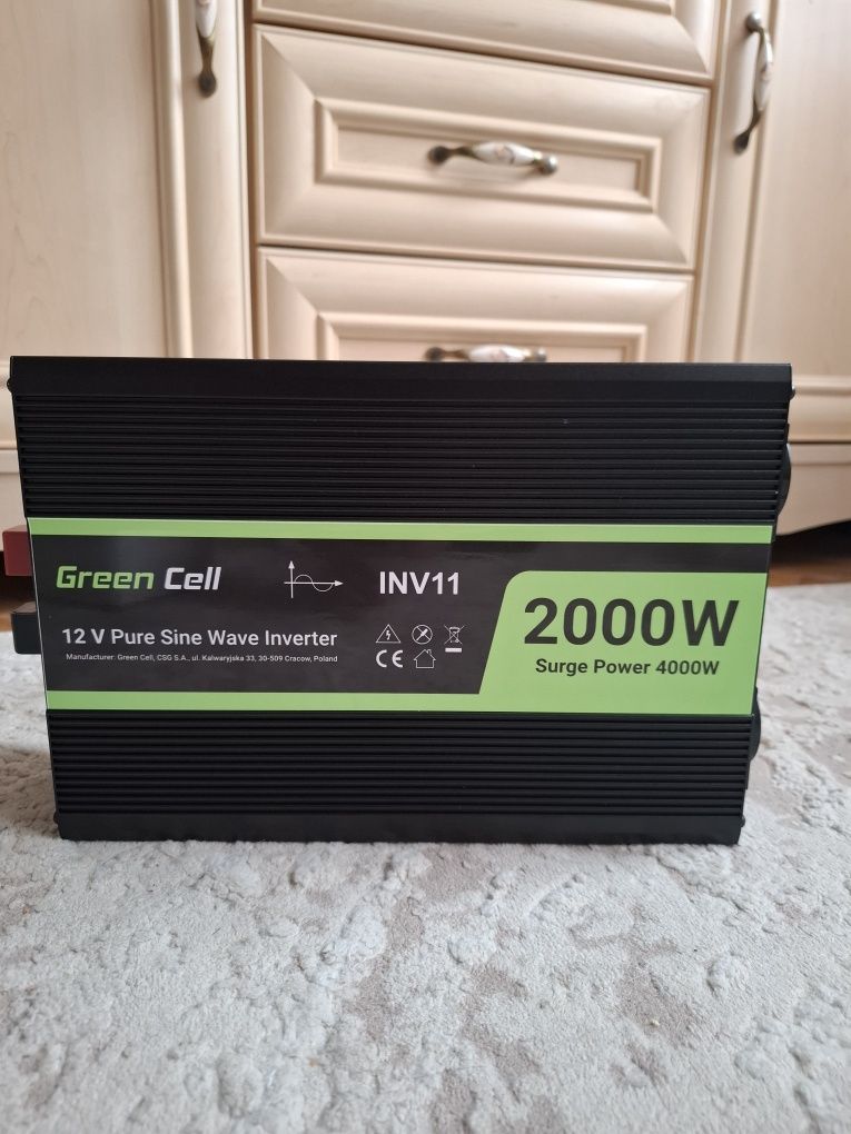 Перетворювач (інвертор) DC-AC Green Cell INV11 12V/230V 2000W/4000W Pu