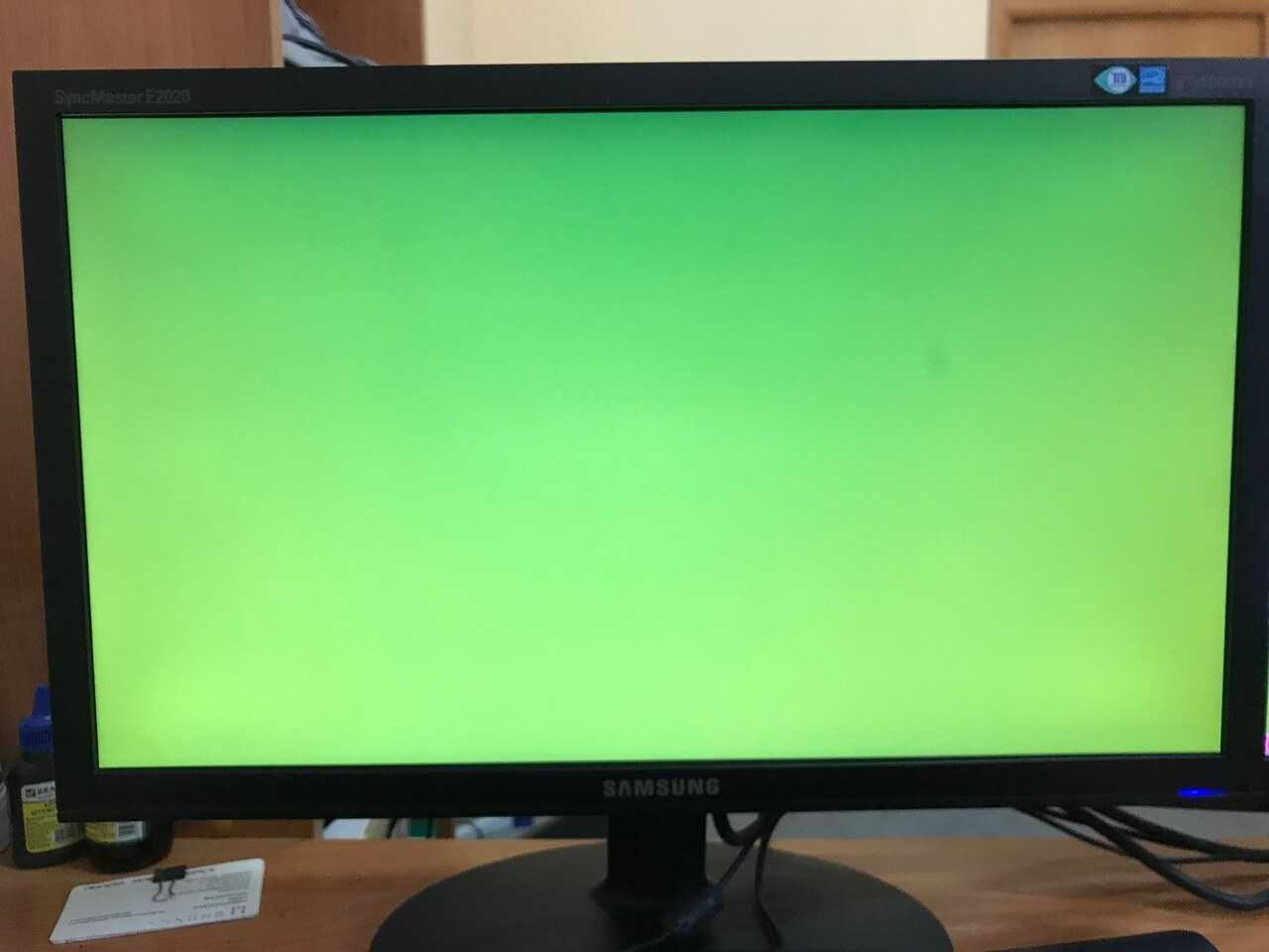 Монітор 20" Samsung SyncMaster E2020N