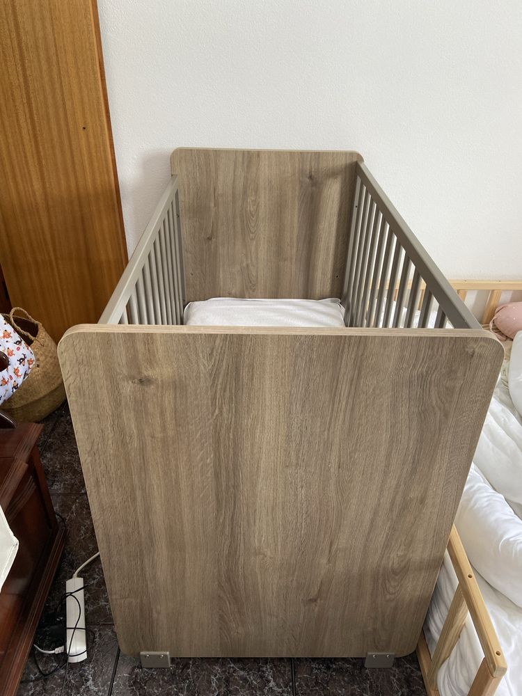 Cama de bebe evolutiva marca TRAMA