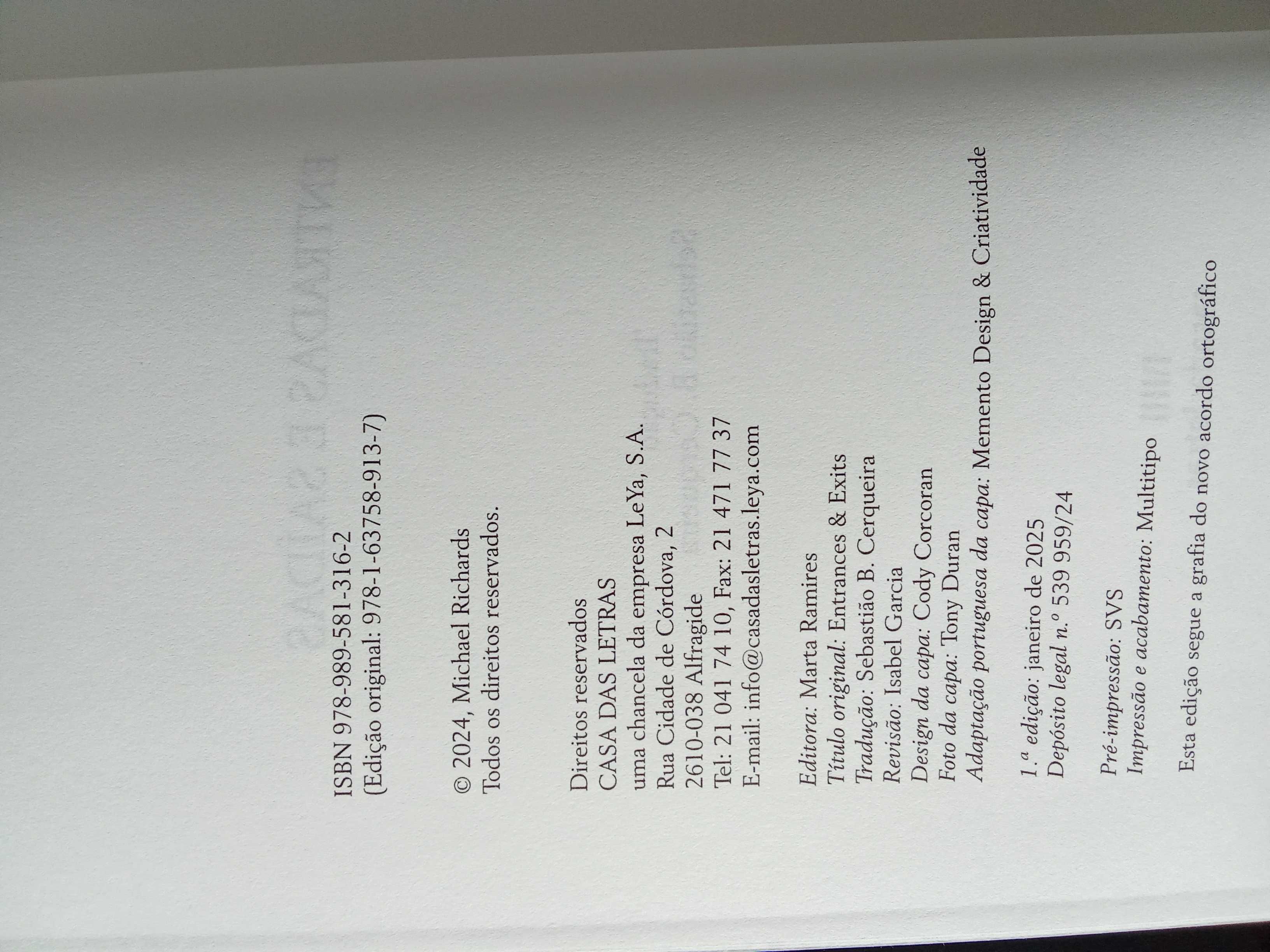 Livro Michael Richards, Entradas e Saídas