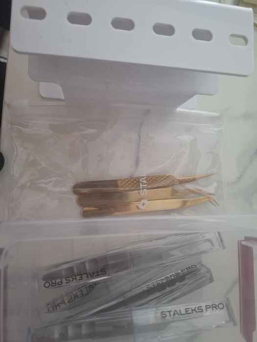 Sprzedam rzeczy do stylizacji rzęs (przedłużania rzęs)