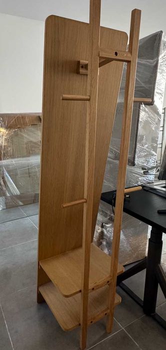 Full length mirror with clothes rack (espelho com cabide)