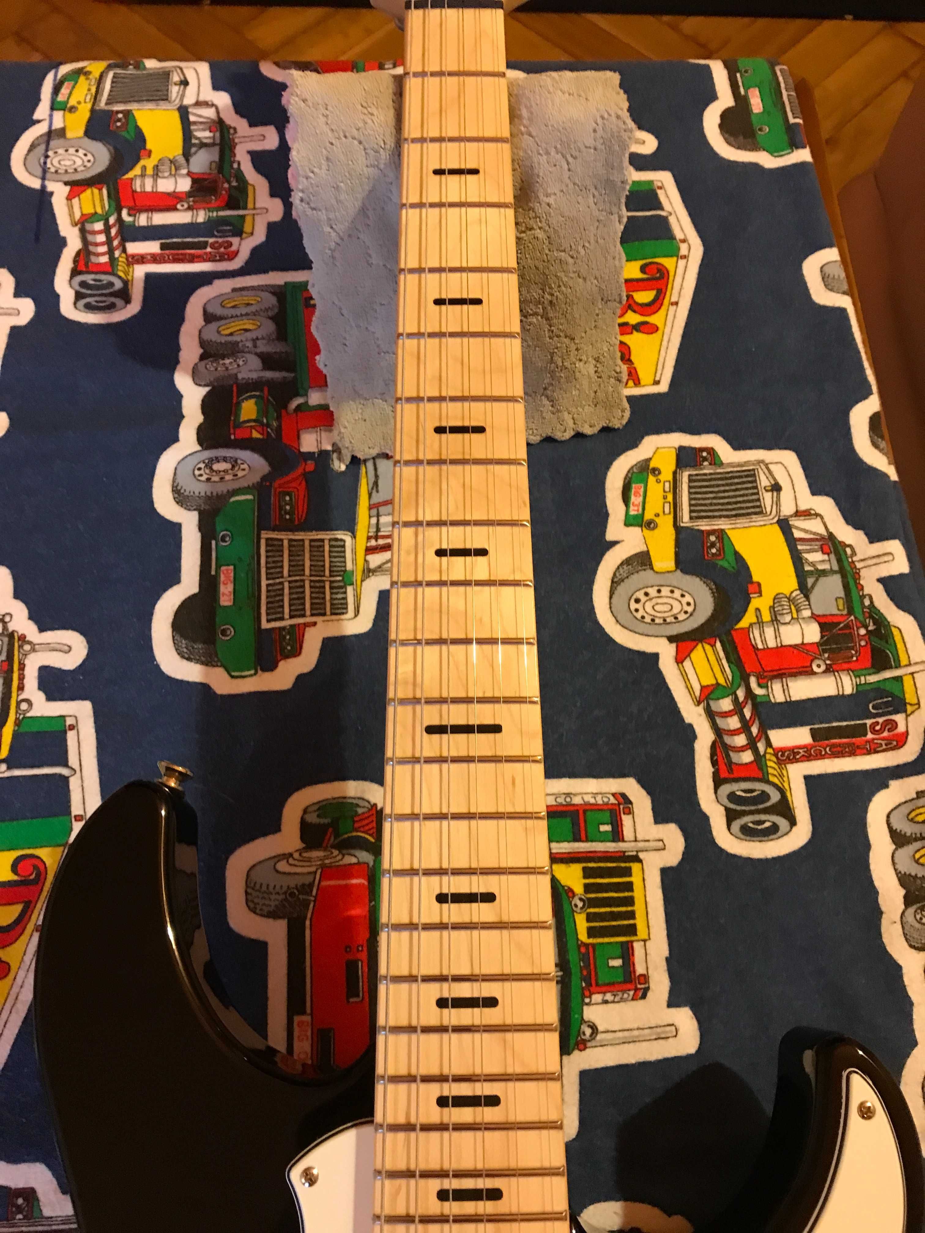 Gitara elektryczna Yamaha Standard Plus BLK MF