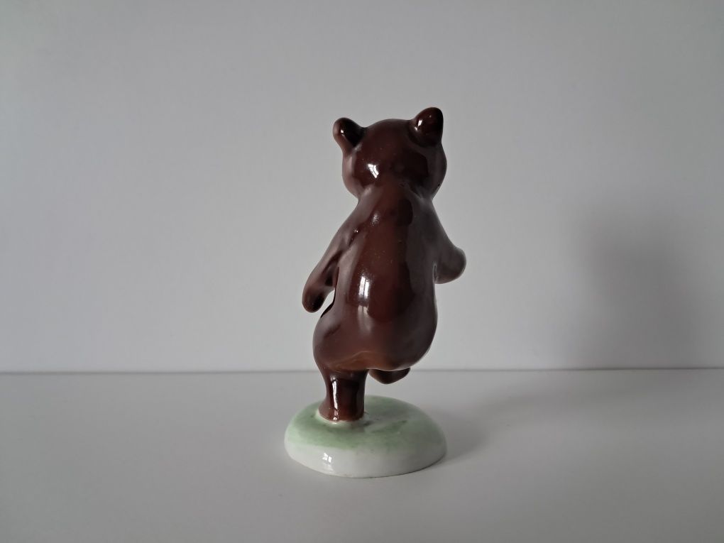 Hollohaza figurka porcelanowa niedźwiadka Węgry