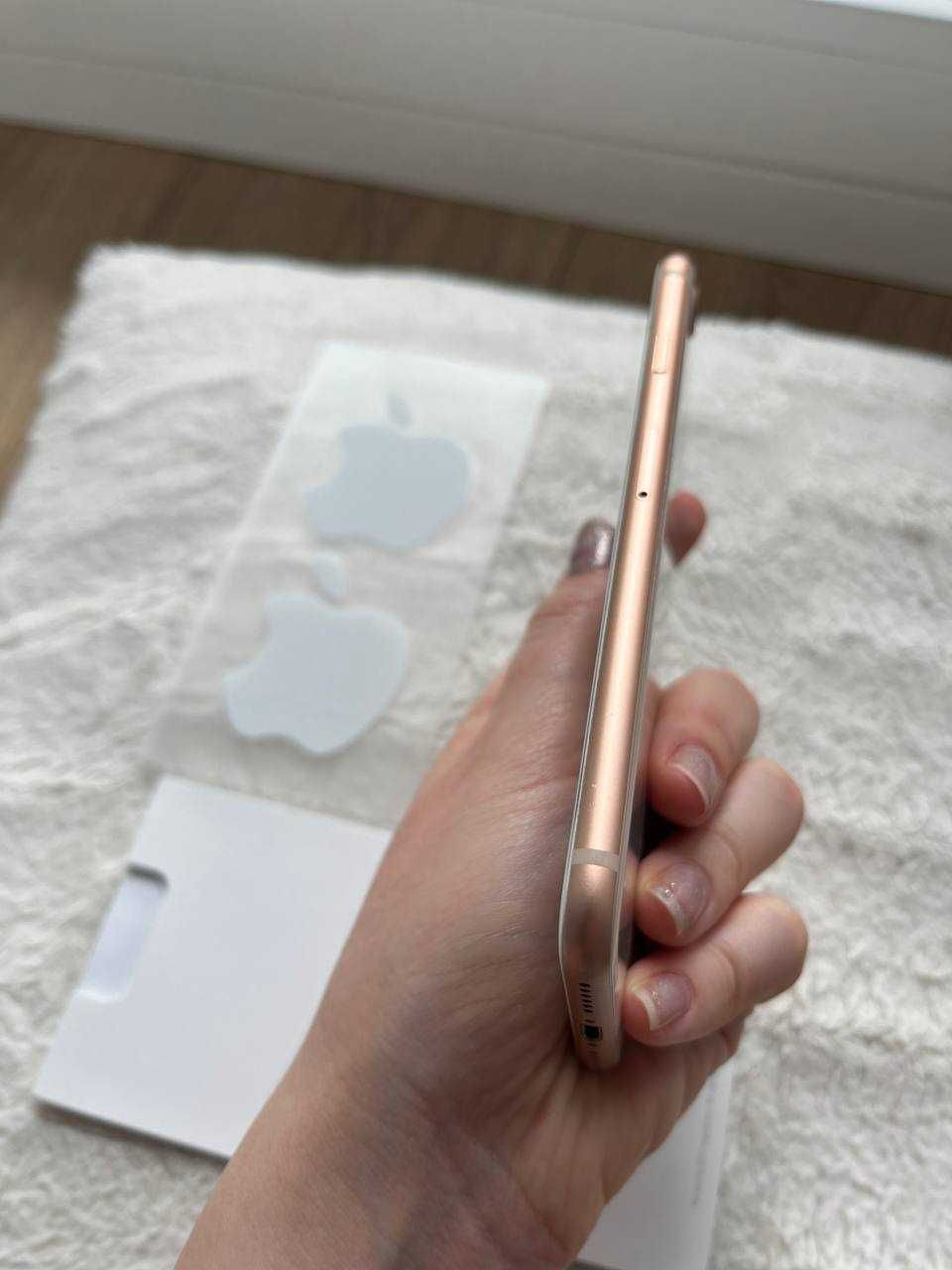iPhone 8 64GB rosegold