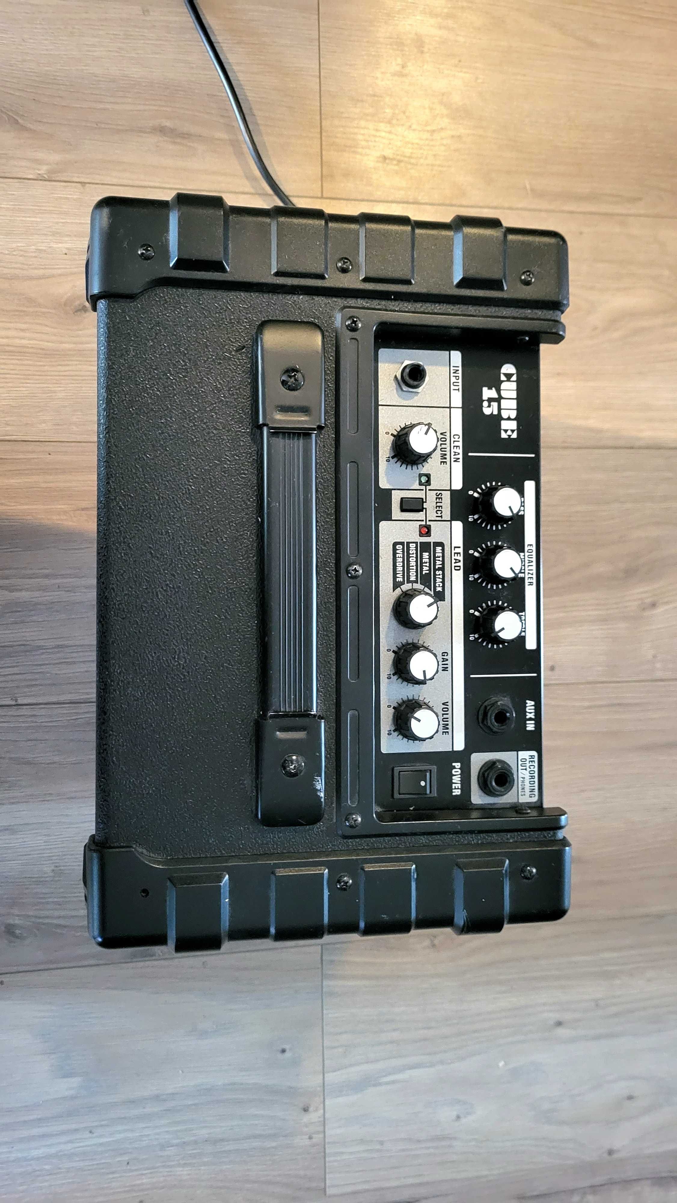 Wzmacniacz gitarowy Roland Cube 15