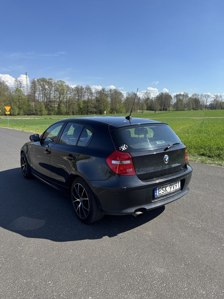 BMW E87 118D 2010r