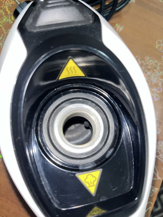 Продам пароочиститель karcher