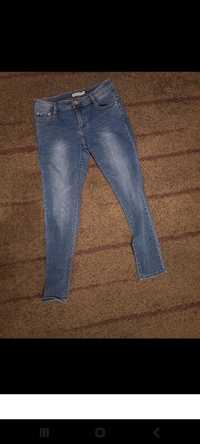 Damskie jeansy rozmiar 40