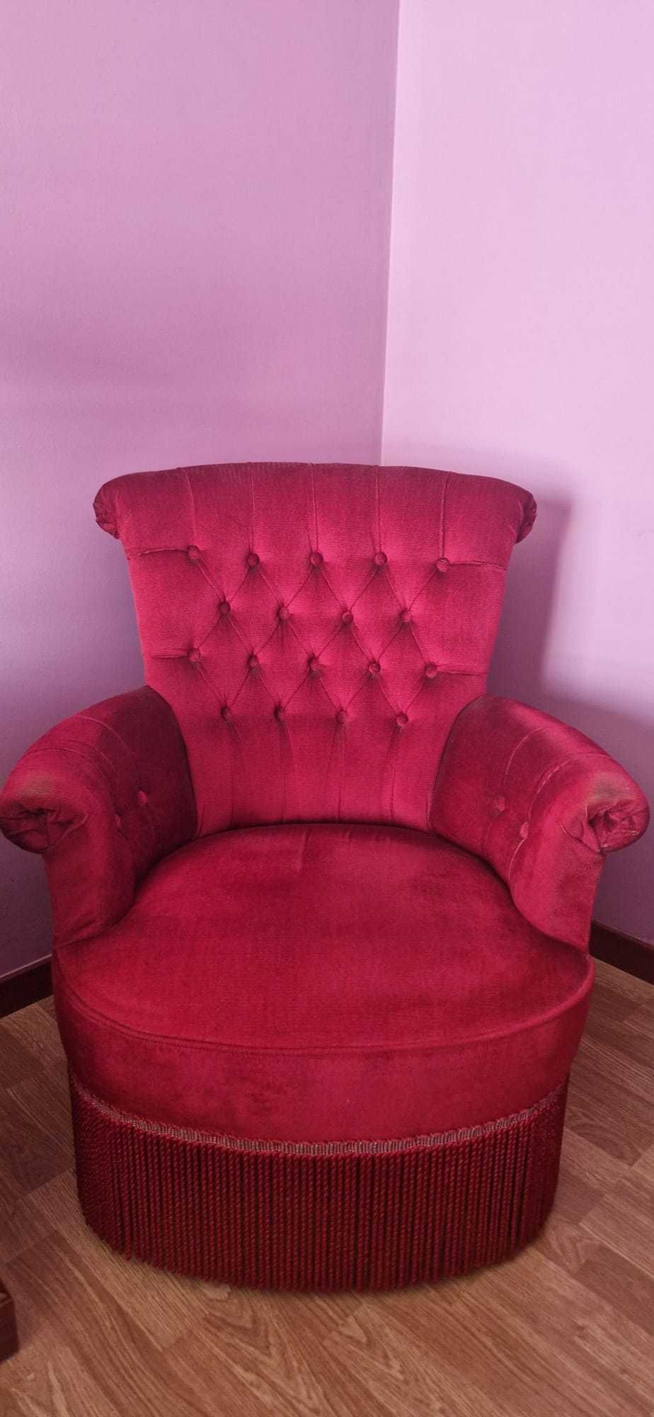 2 Cadeiras Poltrona Veludo Vermelho