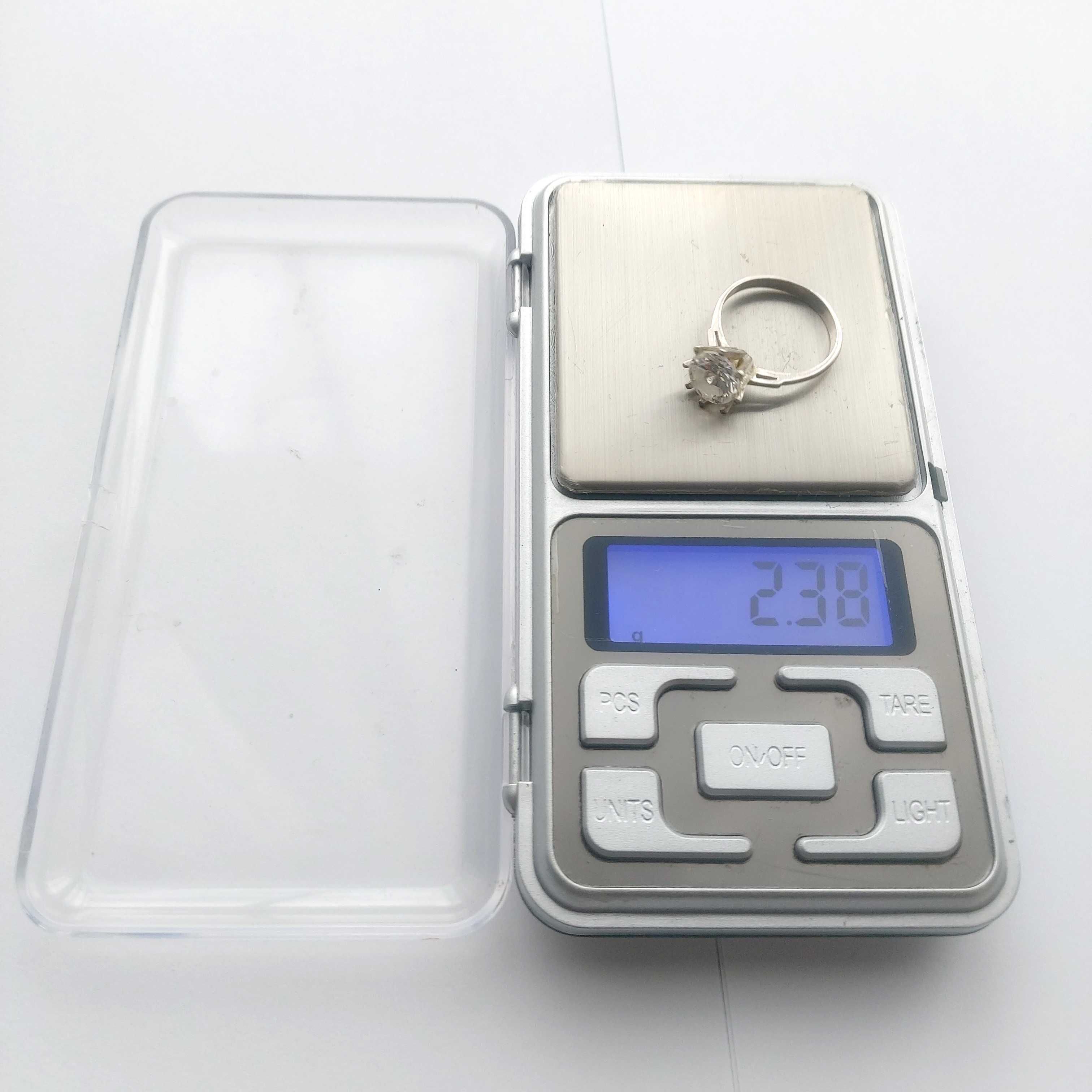 Srebrny pierścionek 2,38 gram cyrkonia 13 Apart 925