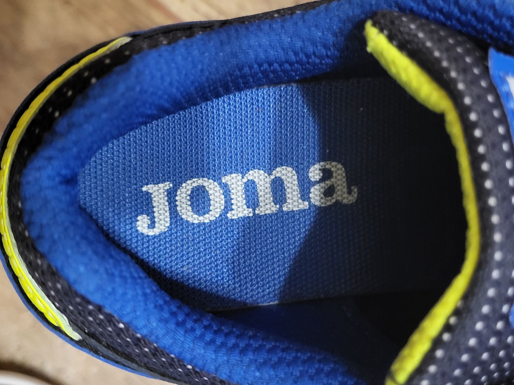 Продам футзалки Joma top flex