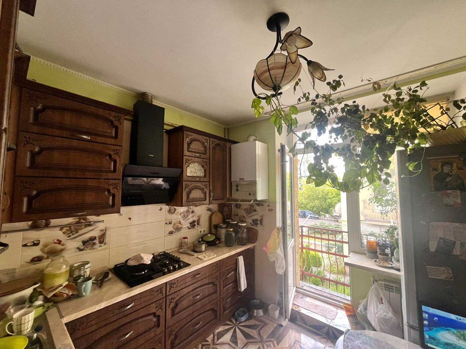 Підселення в 3-кімнатній квартирі по вулиці Плугова