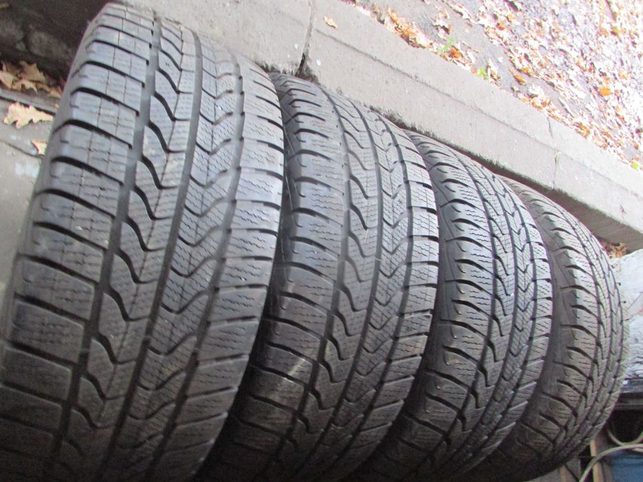 225/55/17с комплект зимових шин Good Year Ultra