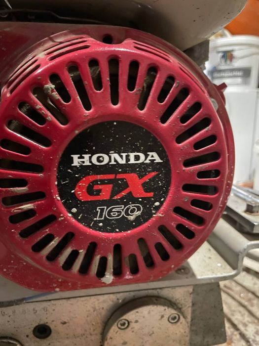 Продам Затирачную машину Spektrum  (Honda GX160)